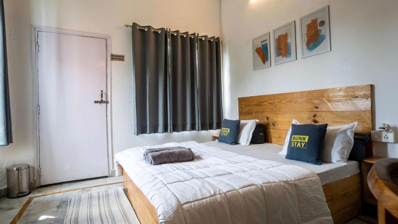 Bunkstay Coworking Hostel & Glamping Rishīkesh Exterior foto