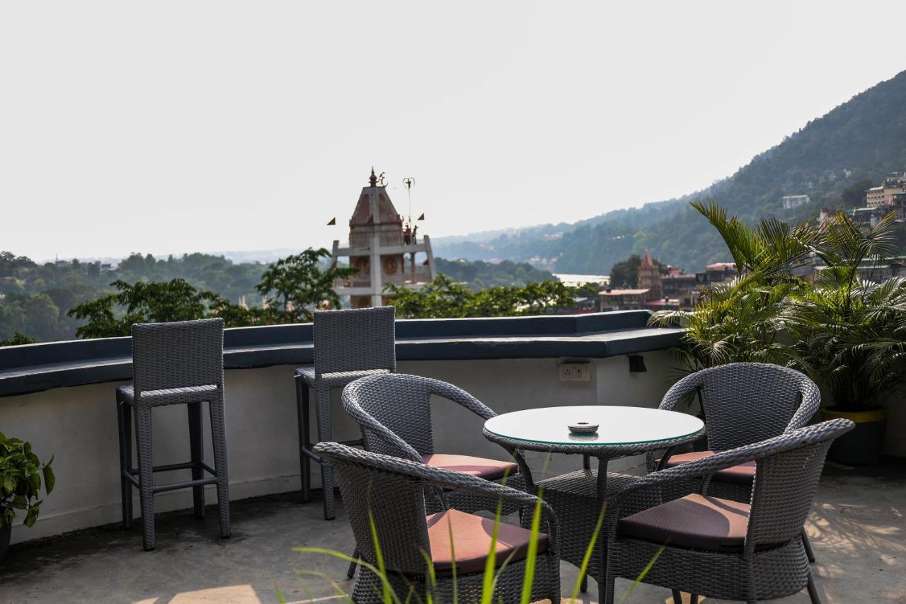 Bunkstay Coworking Hostel & Glamping Rishīkesh Exterior foto
